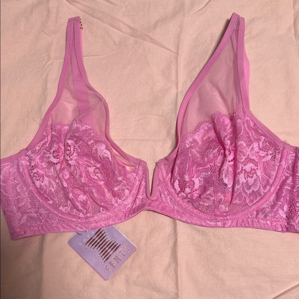 Fenty Pink Lace Underwire Bra with Floral Design